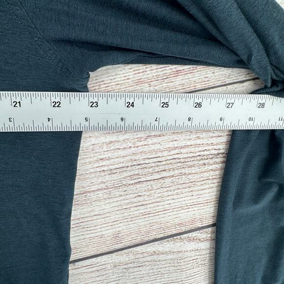 Vuori Long Sleeve Strato Tech Tee Mens XL Blue Stretch Athleisure - Picture 9 of 10